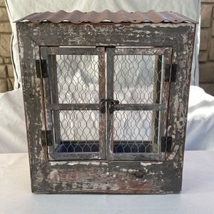 Rustic Bird House Planter Decor